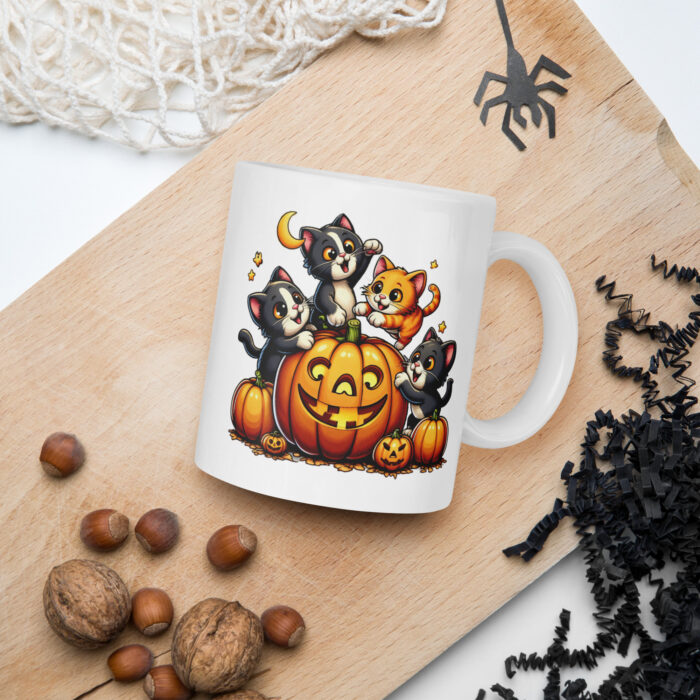 Kittens and Pumpkins White glossy Wacky mug